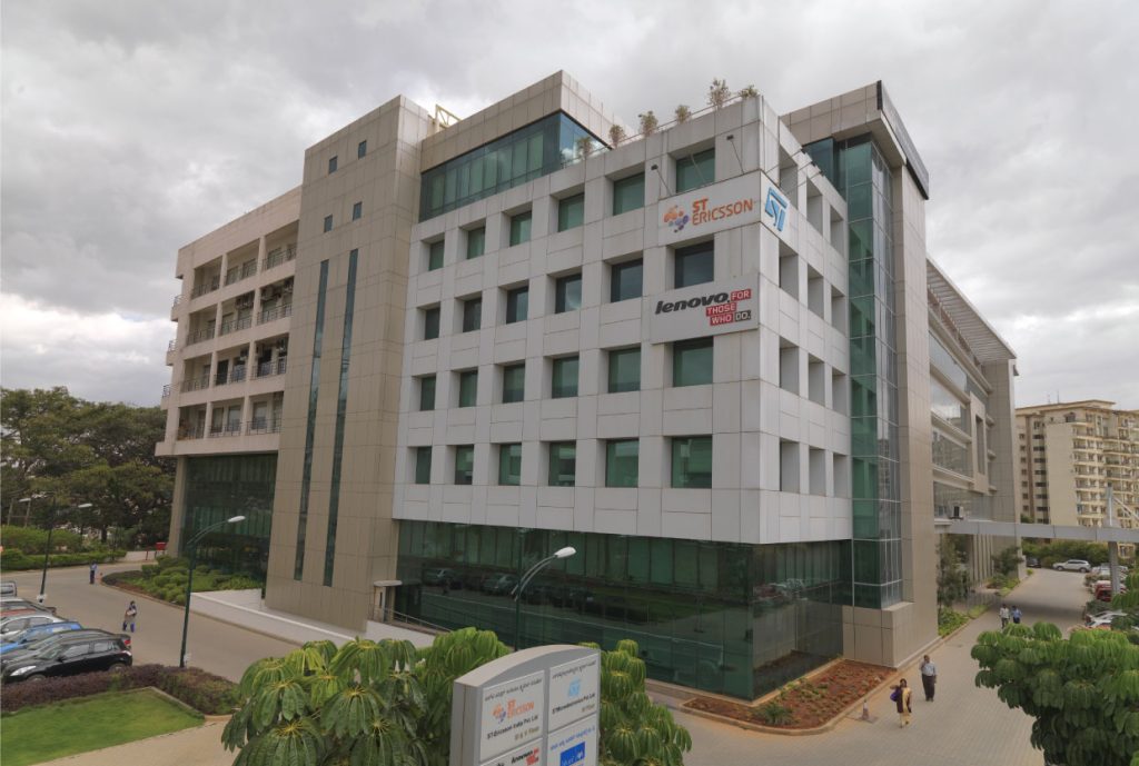 Roach Sarovar Portico Business Hotel designed by Roach Lifescapes